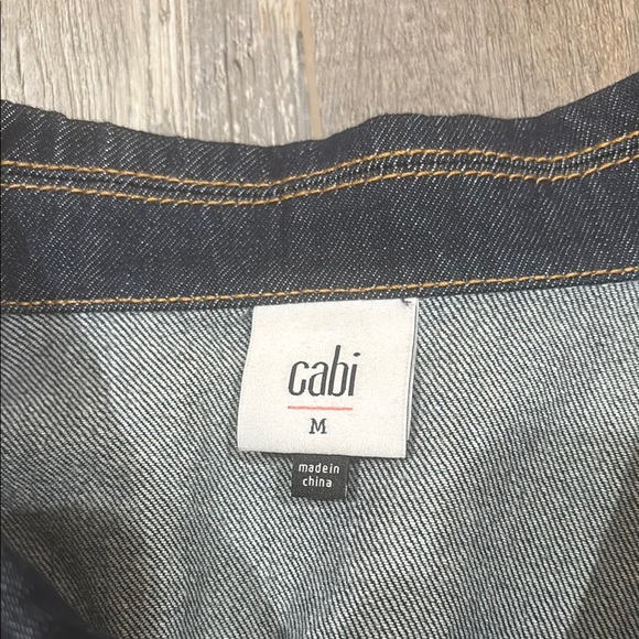 CABI Women’s Dark Blue Denim Jacket Size Medium - Picture 2 of 7